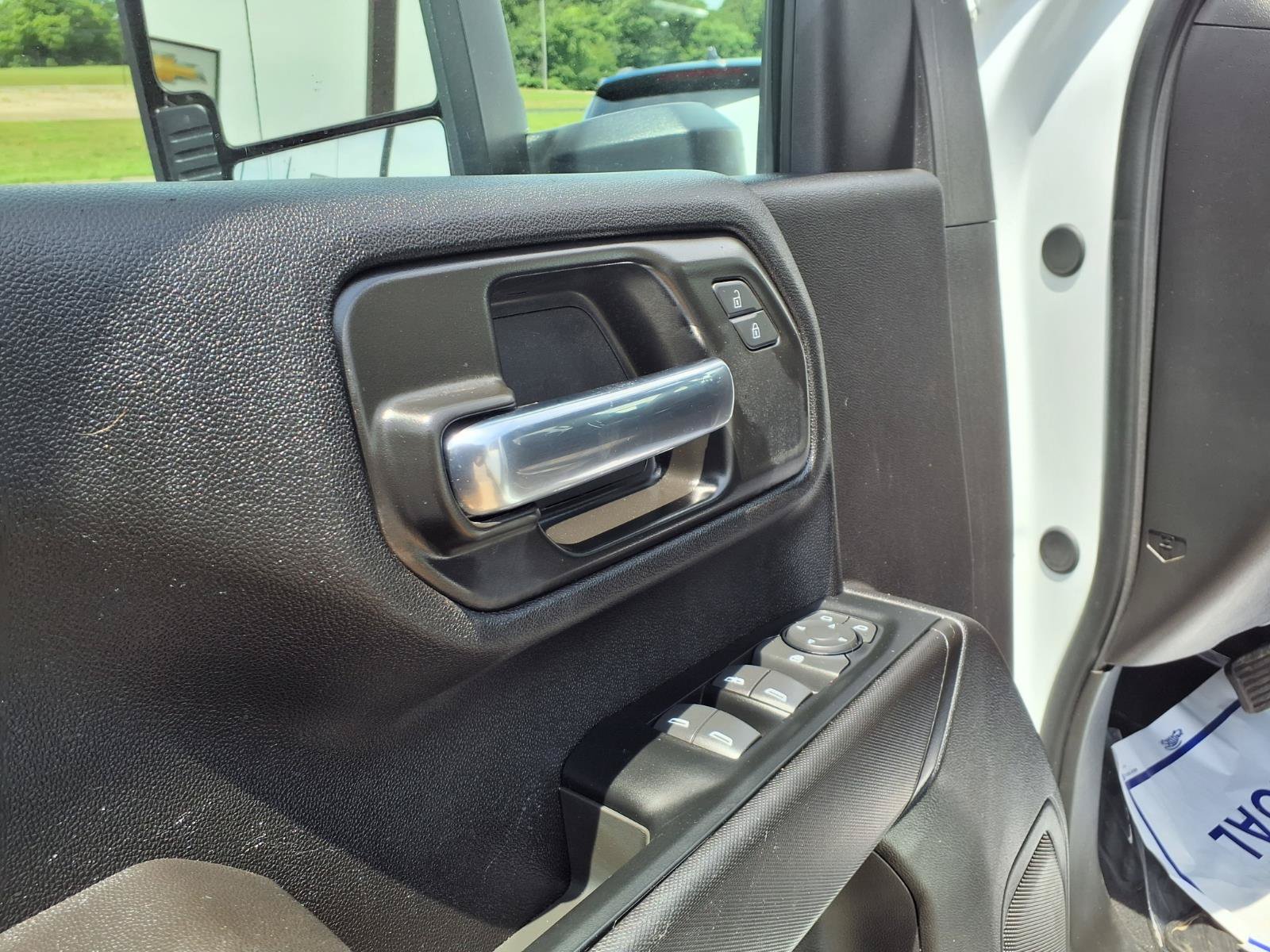 Used 2024 Chevrolet Silverado 2500 Custom w/ Custom Convenience Package AWD/4WD image 12