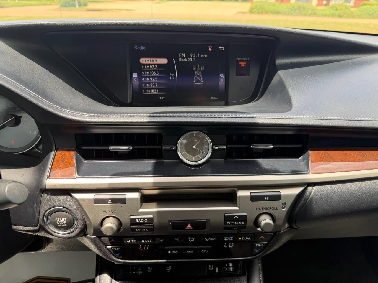 Used 2017 Lexus ES 350 w/ Premium Package FWD image 24