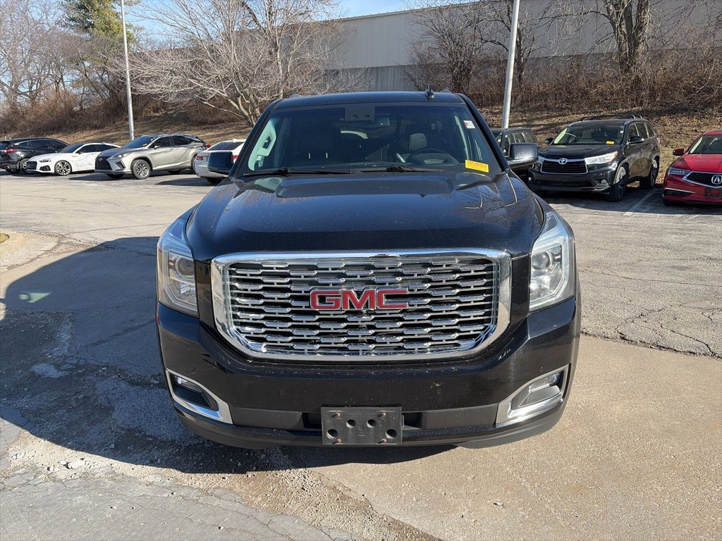 Used 2019 GMC Yukon Denali w/ Denali Ultimate Package image 2