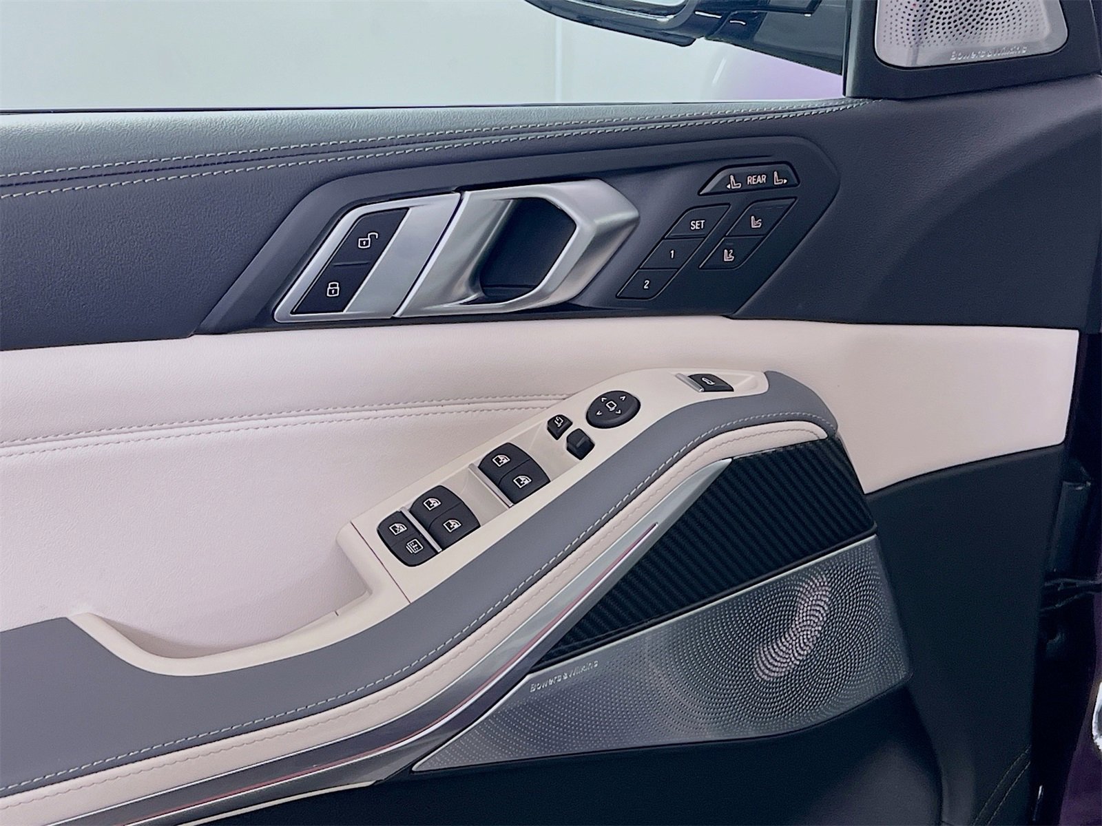New 2026 BMW ALPINA XB7 image 21