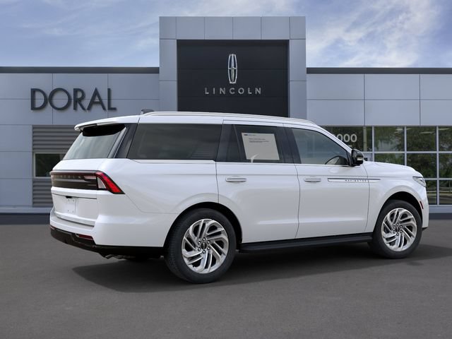 New 2027 Lincoln Navigator Premiere RWD image 6