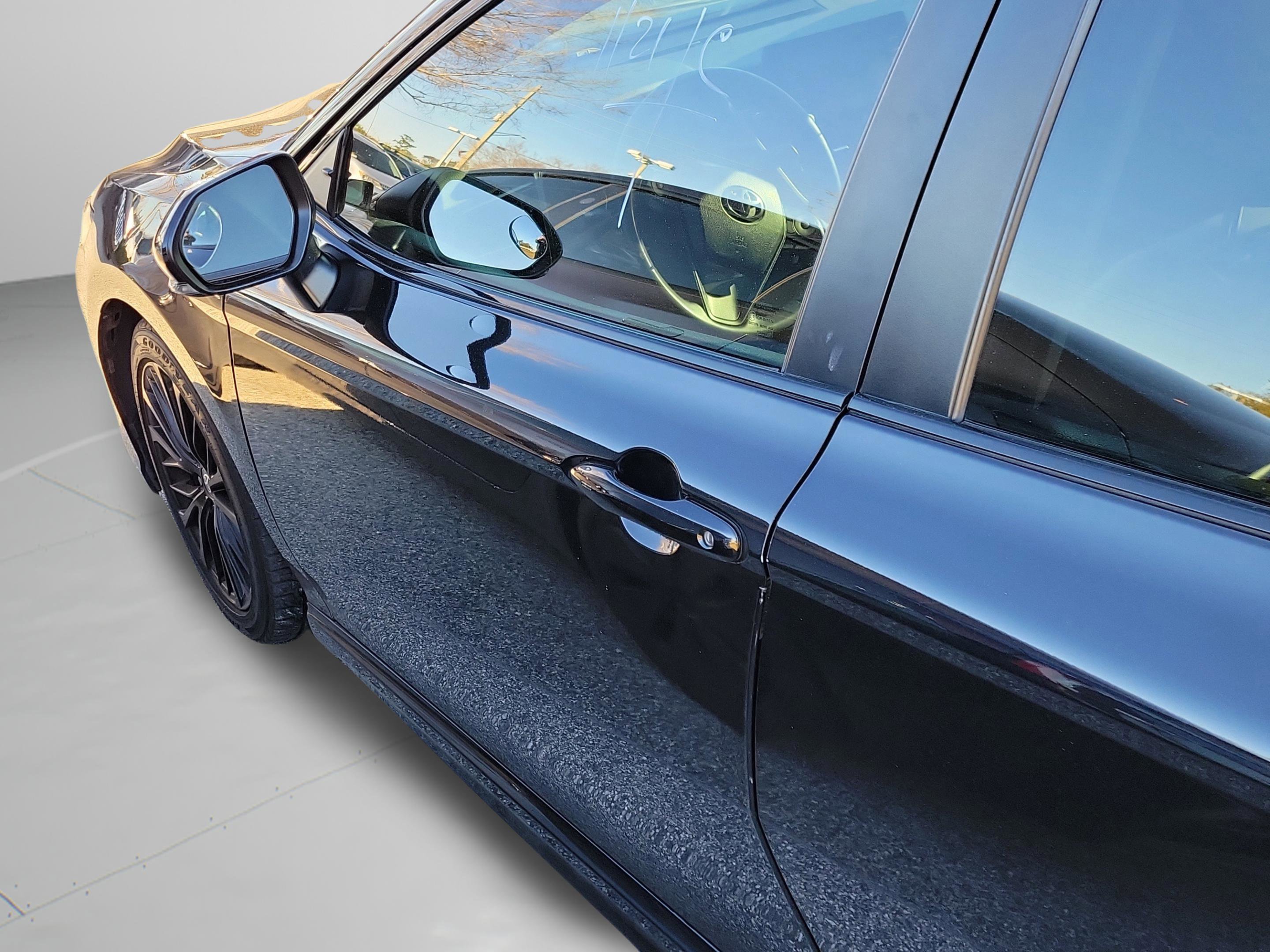 Used 2022 Toyota Camry SE image 21