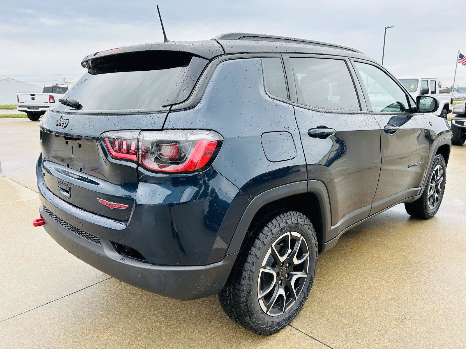 New 2026 Jeep Compass Trailhawk AWD/4WD image 37