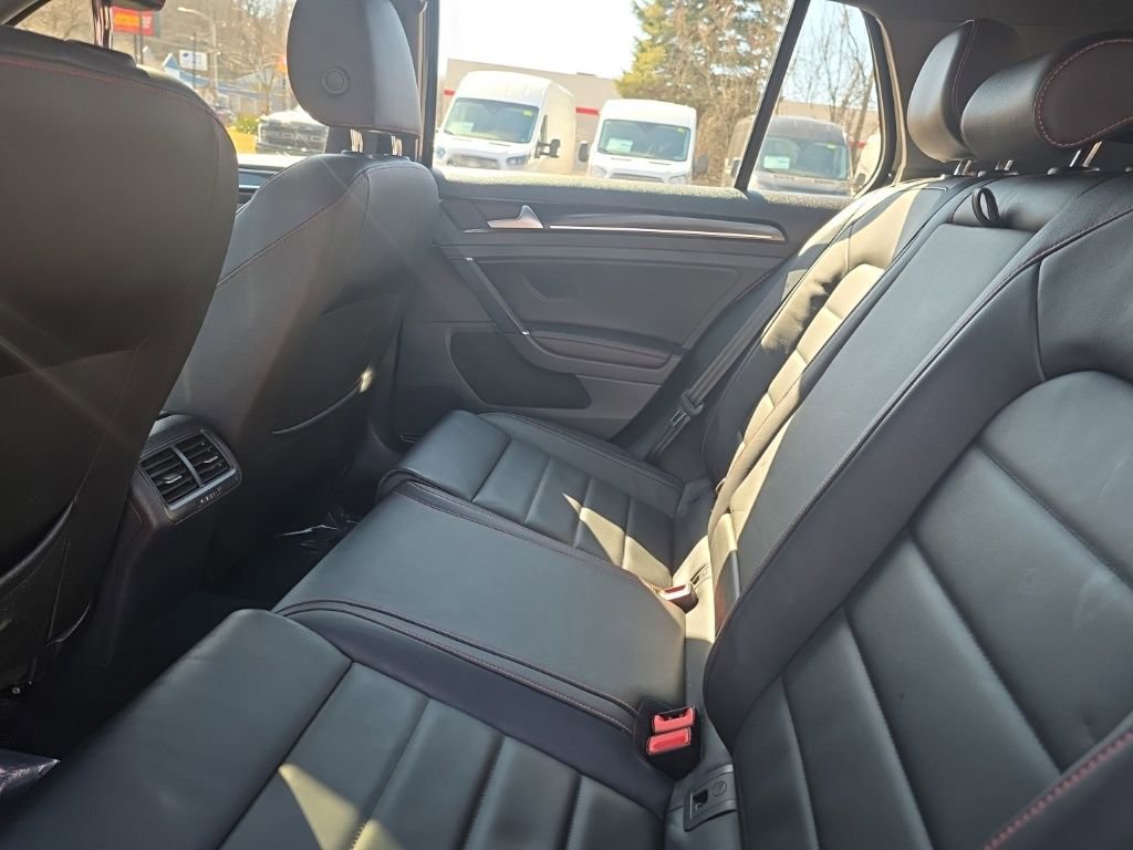 Used 2016 Volkswagen GTI Autobahn w/ Lighting Package (SEL) image 11