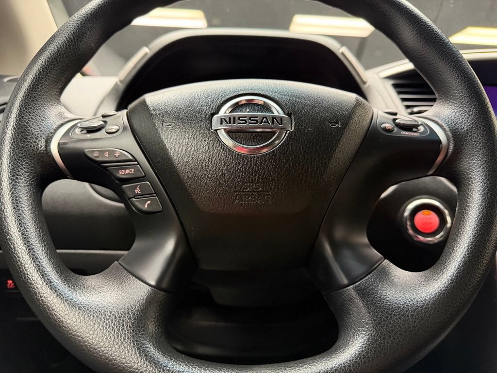 Used 2020 Nissan Pathfinder S AWD/4WD image 23