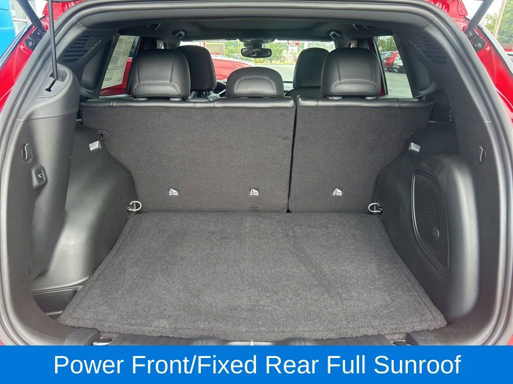 Used 2025 Jeep Compass Latitude w/ Sun & Sound Group AWD/4WD image 9