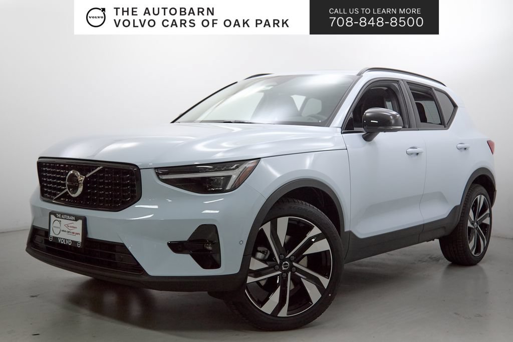 New 2026 Volvo XC40 B5 Ultra w/ Climate Package video 1