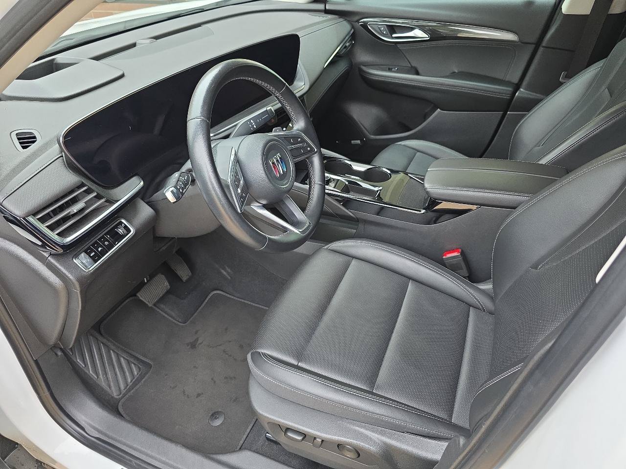 Used 2024 Buick Envision Preferred AWD/4WD image 7