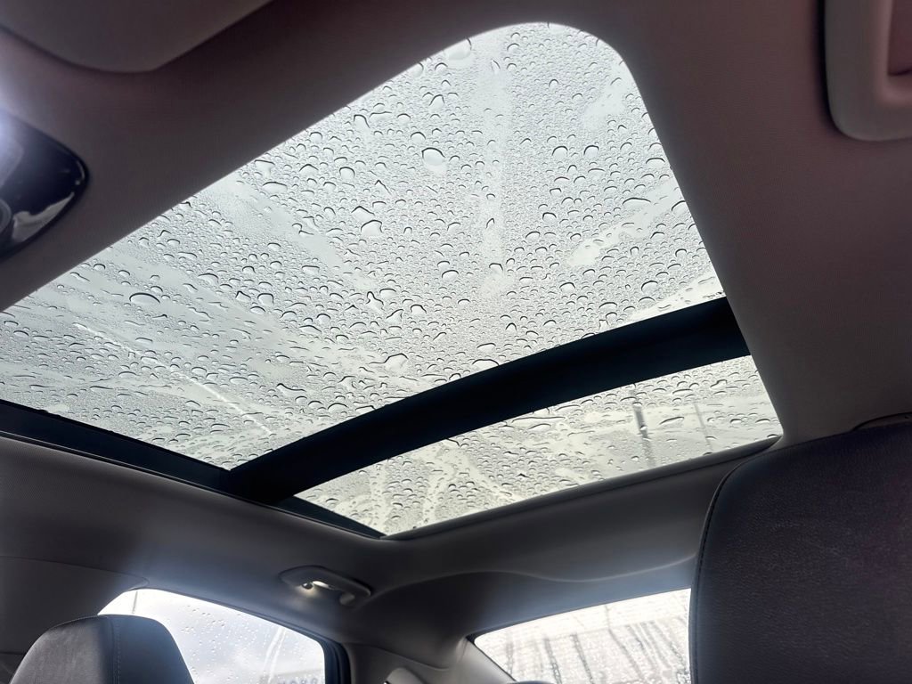 Used 2023 Hyundai Sonata Limited w/ Preferred Accessory Package image 29