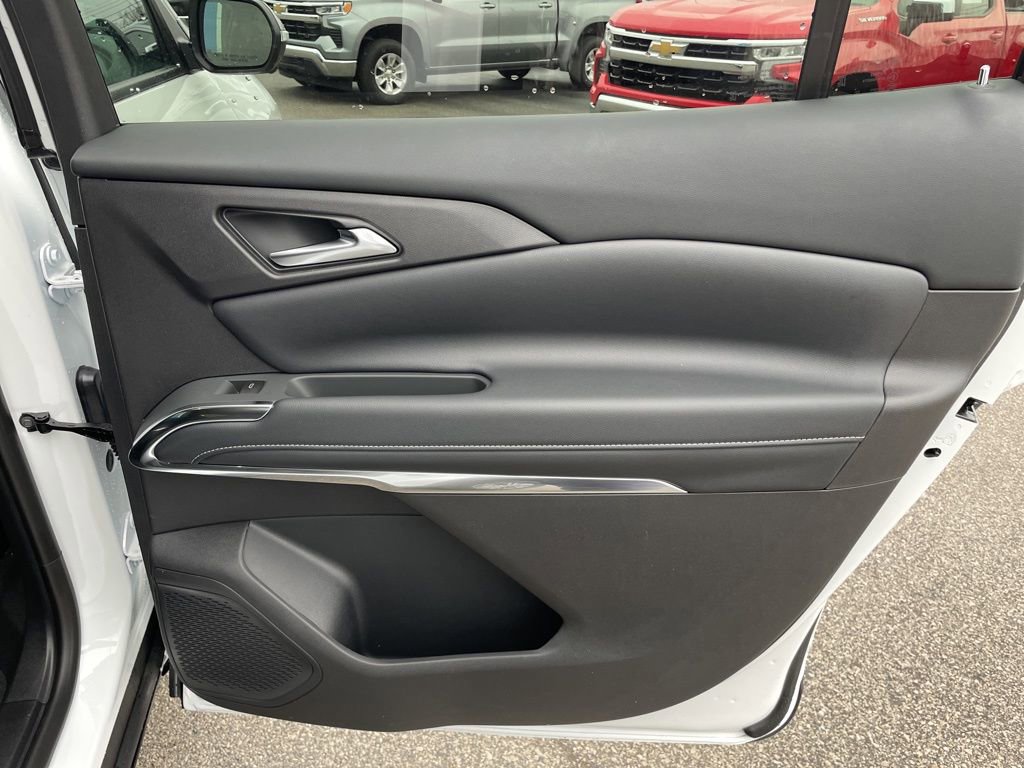 New 2026 Chevrolet Traverse LT w/ Driver Confidence Package image 39