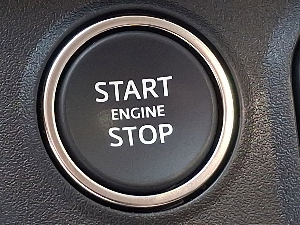 Certified 2025 Land Rover Defender 110 S AWD/4WD image 19