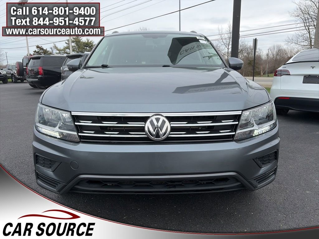 Used 2019 Volkswagen Tiguan SE w/ Panoramic Sunroof Package image 2