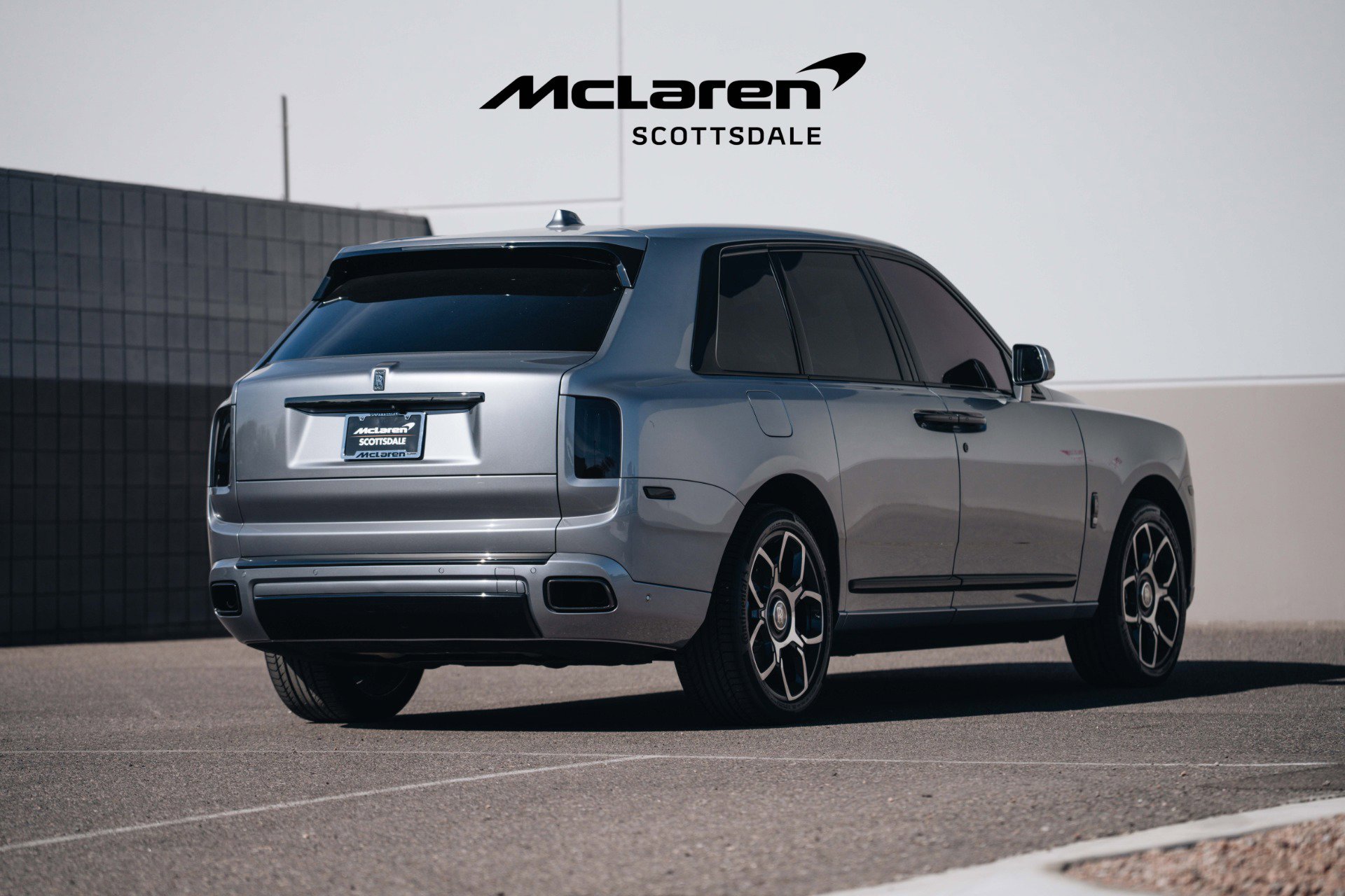 Used 2023 Rolls-Royce Cullinan Black Badge w/ Driver's Package image 9