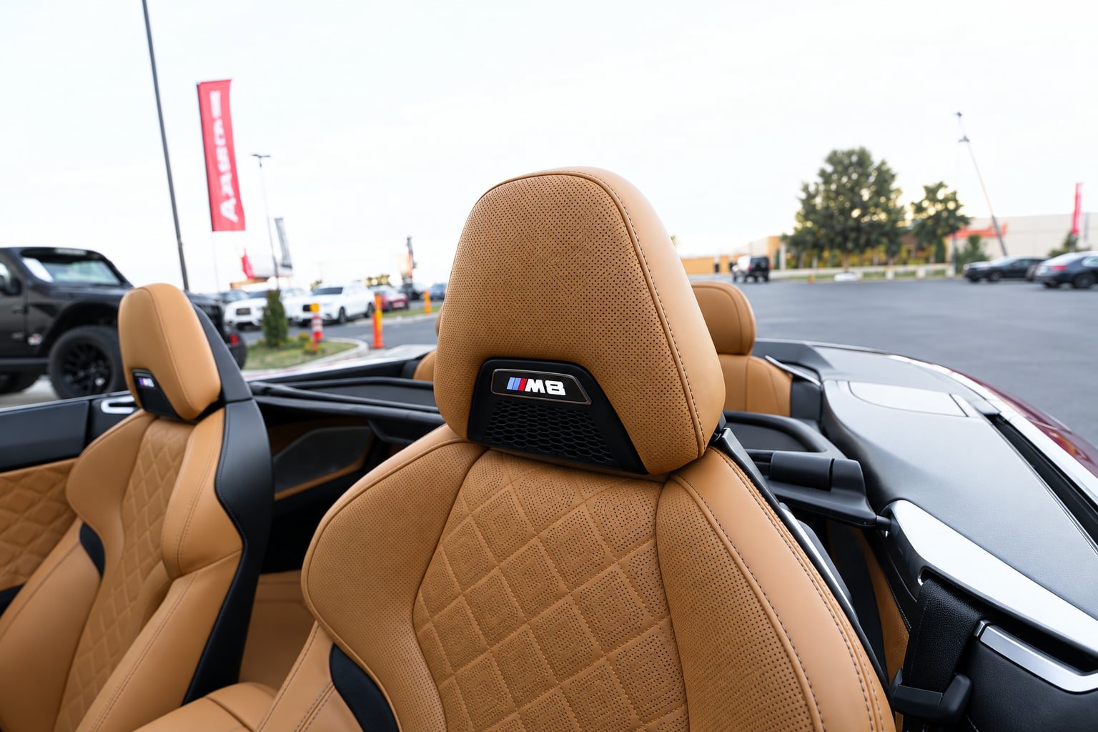 Used 2020 BMW M8 Convertible w/ M Driver's Package AWD/4WD image 24