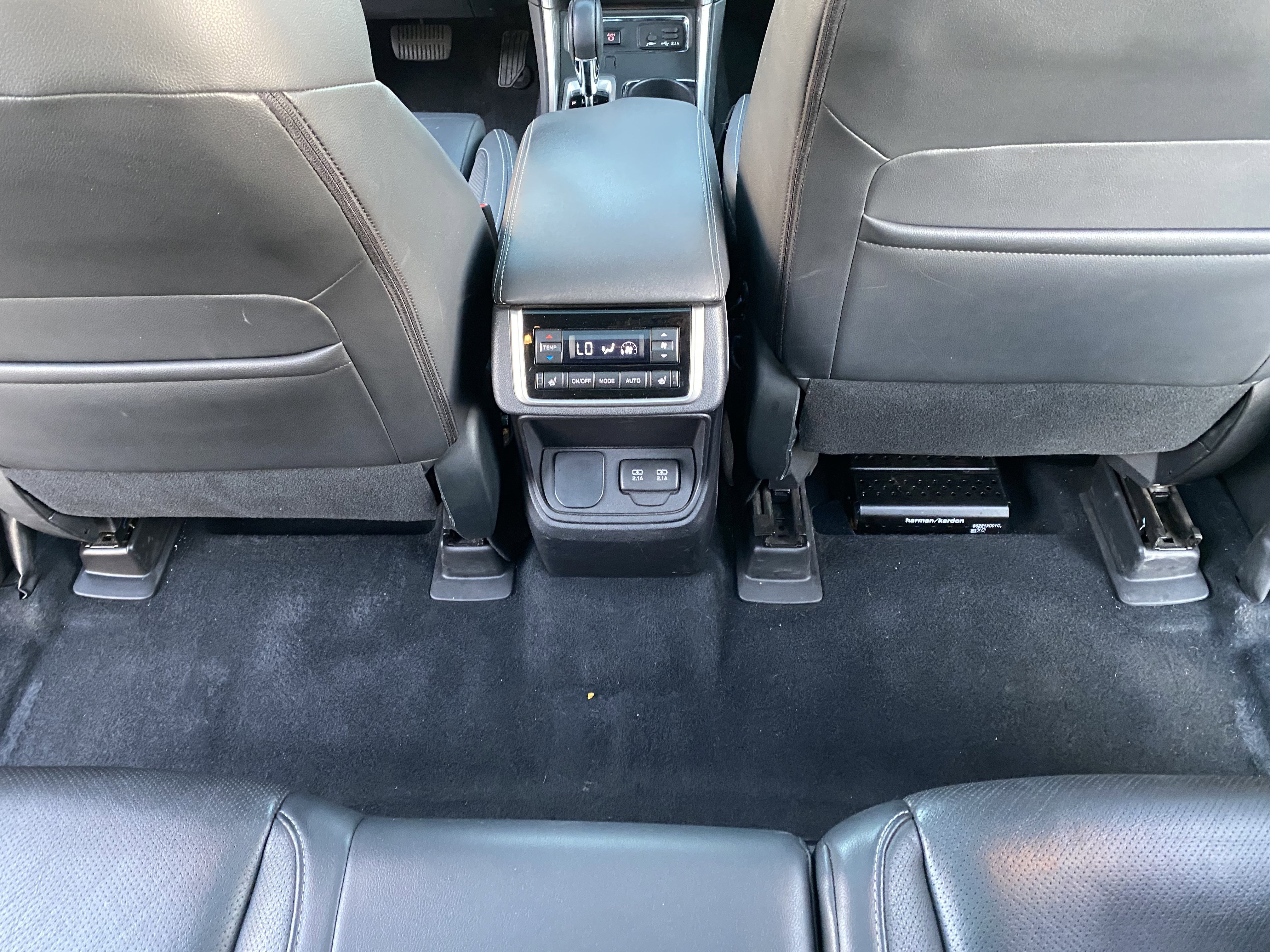 Used 2021 Subaru Ascent Limited w/ Technology Package AWD/4WD image 23