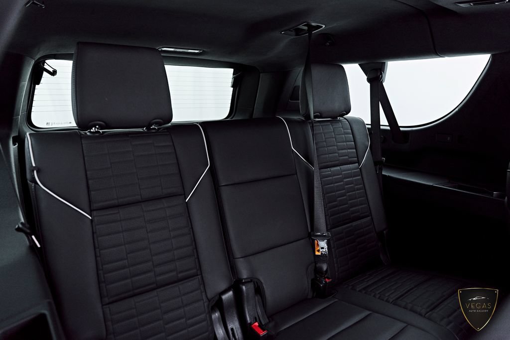 Used 2026 Cadillac Escalade ESV V AWD/4WD image 46