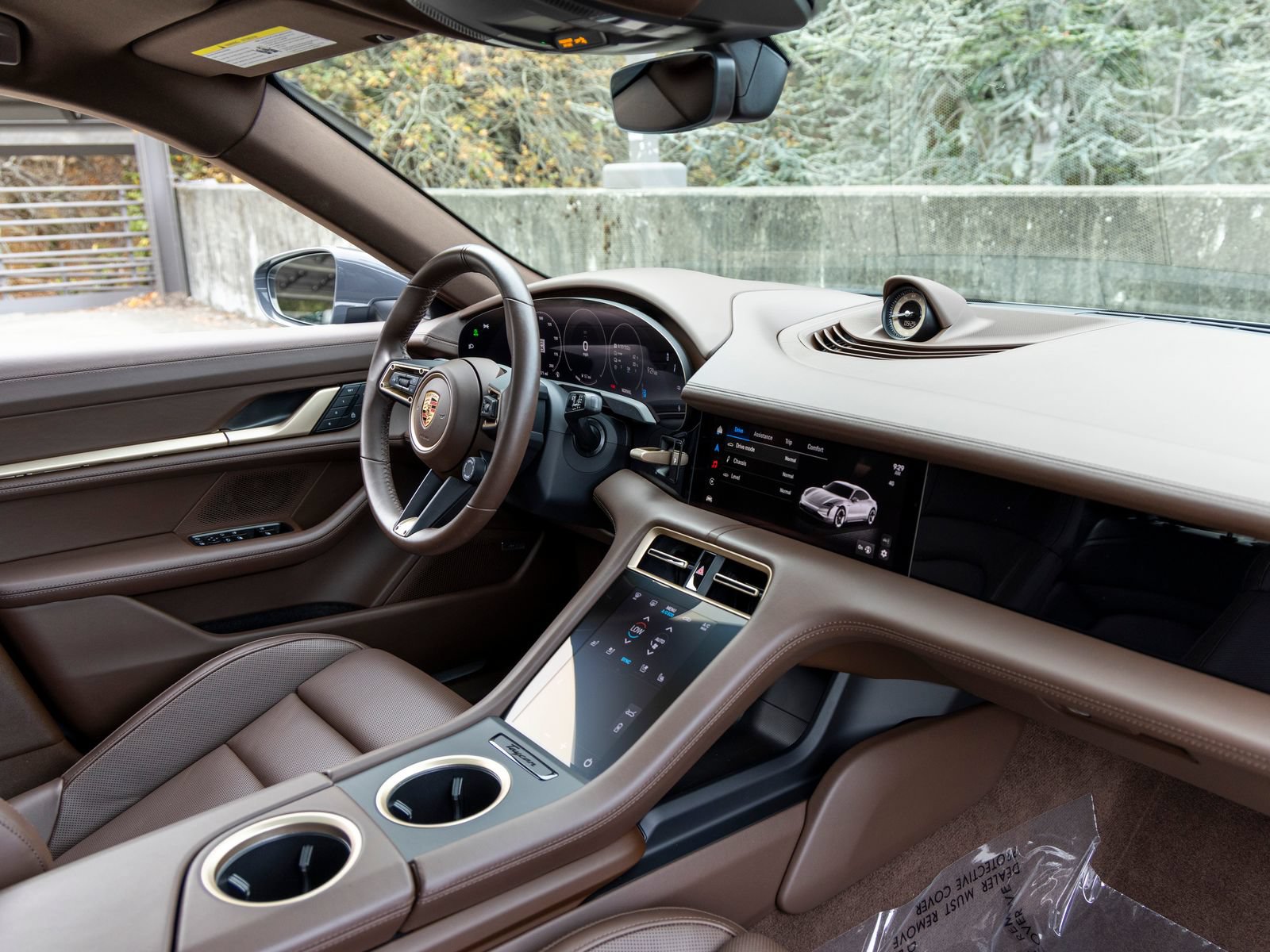 Certified 2025 Porsche Taycan AWD/4WD image 61