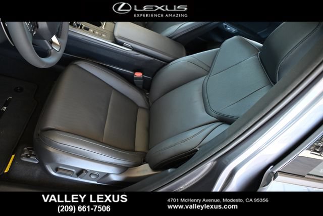 New 2026 Lexus ES 350e FWD image 12