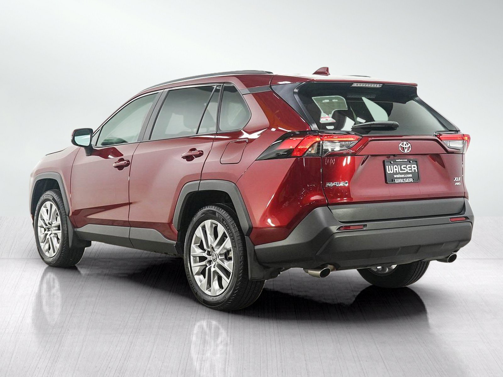 Used 2025 Toyota RAV4 XLE Premium w/ Weather Package AWD/4WD image 3