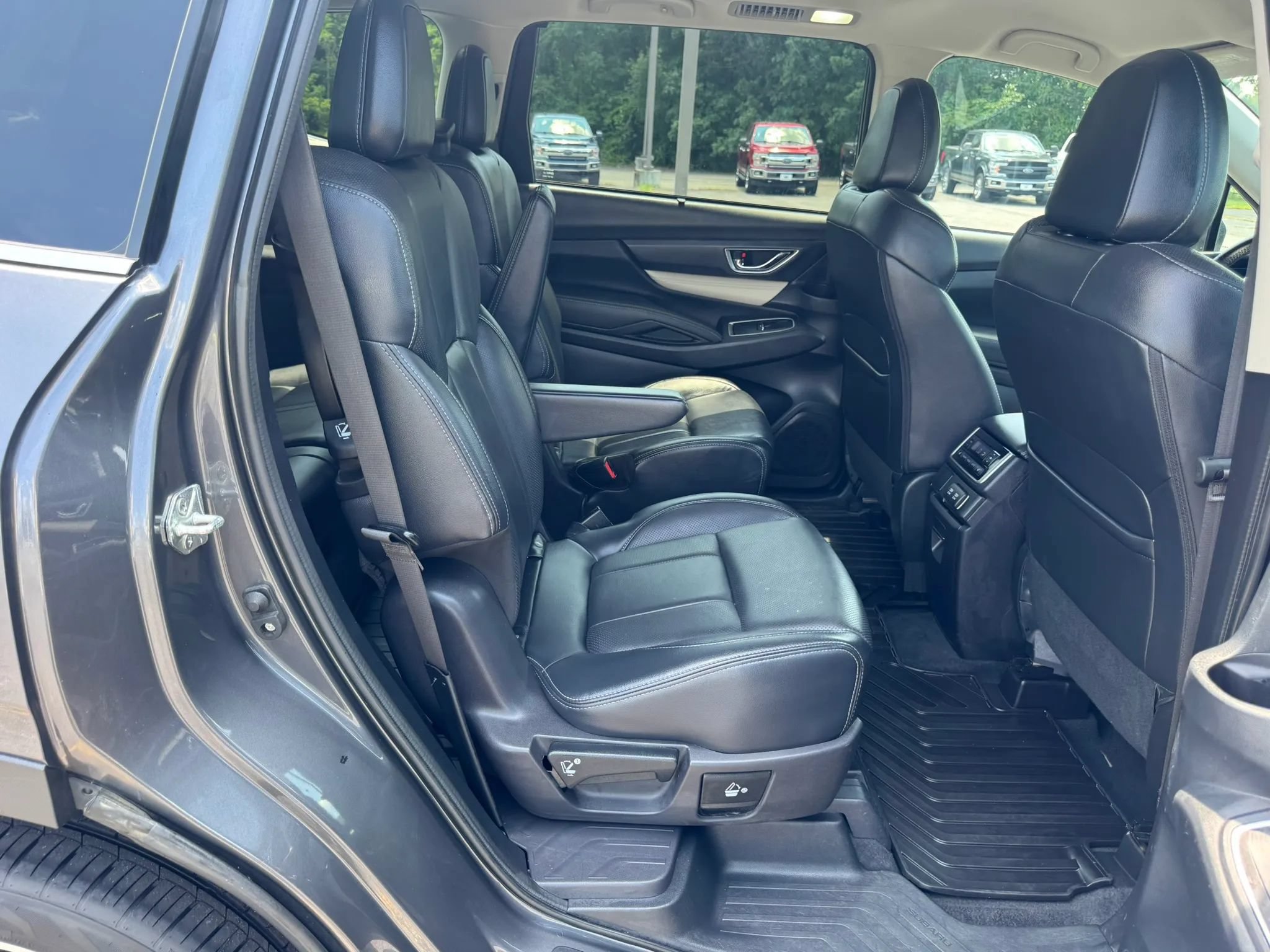 Used 2022 Subaru Ascent Limited AWD/4WD image 52