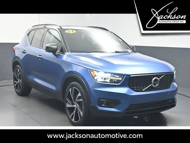 Used 2021 Volvo XC40 T4 R-Design w/ Protection Package Premier