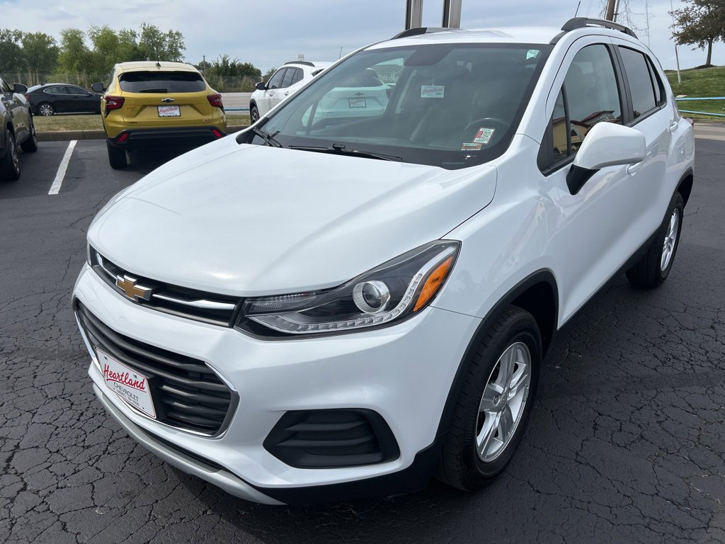 Used 2022 Chevrolet Trax LT w/ LT Convenience Package image 1