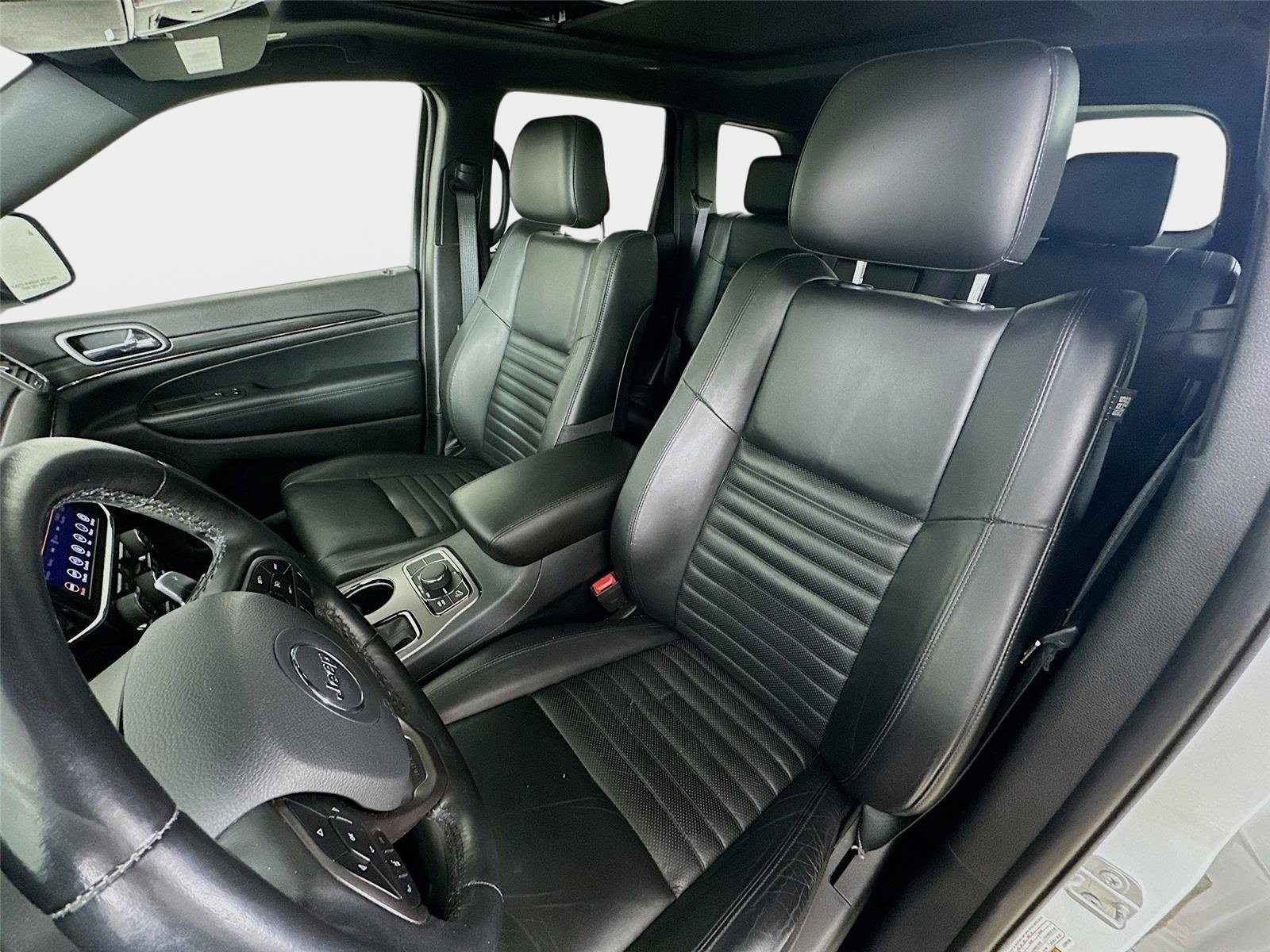 Used 2020 Jeep Grand Cherokee Limited X image 28