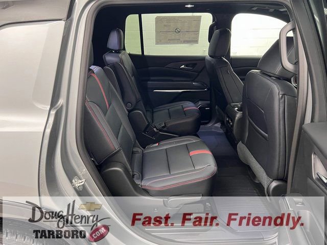 New 2026 Chevrolet Traverse RS w/ LPO, Floor Liner Package FWD image 44