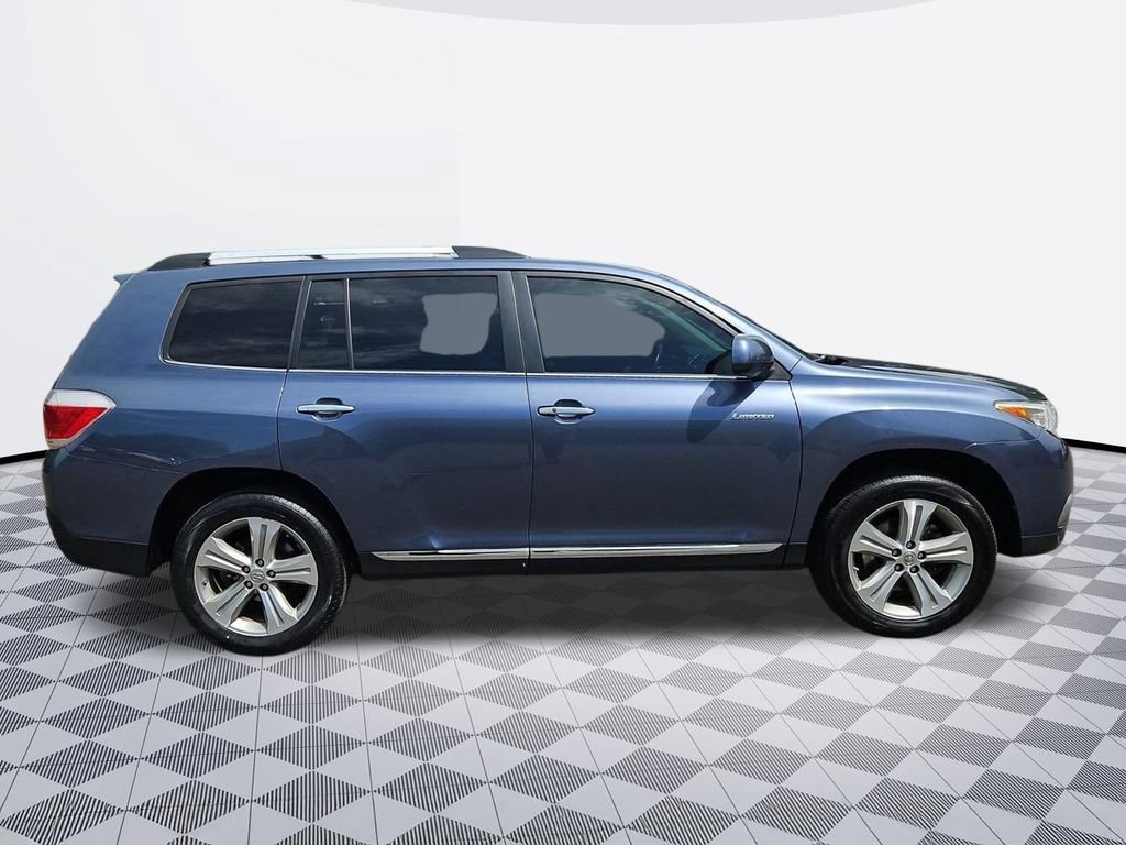 Used 2012 Toyota Highlander Limited w/ Tow Pkg AWD/4WD image 7