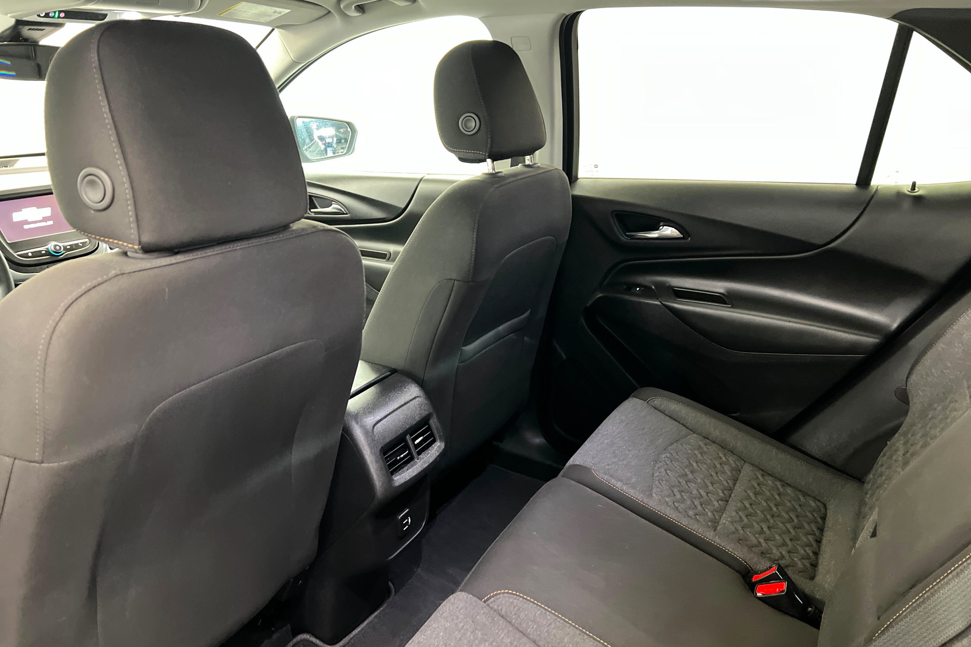 Used 2024 Chevrolet Equinox LT AWD/4WD image 19