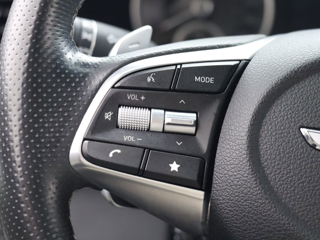 Used 2022 Genesis G70 3.3T w/ Sport Advanced Package image 21