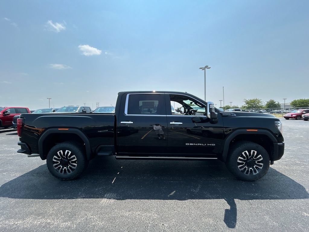 New 2026 GMC Sierra 2500 Denali Ultimate AWD/4WD image 7
