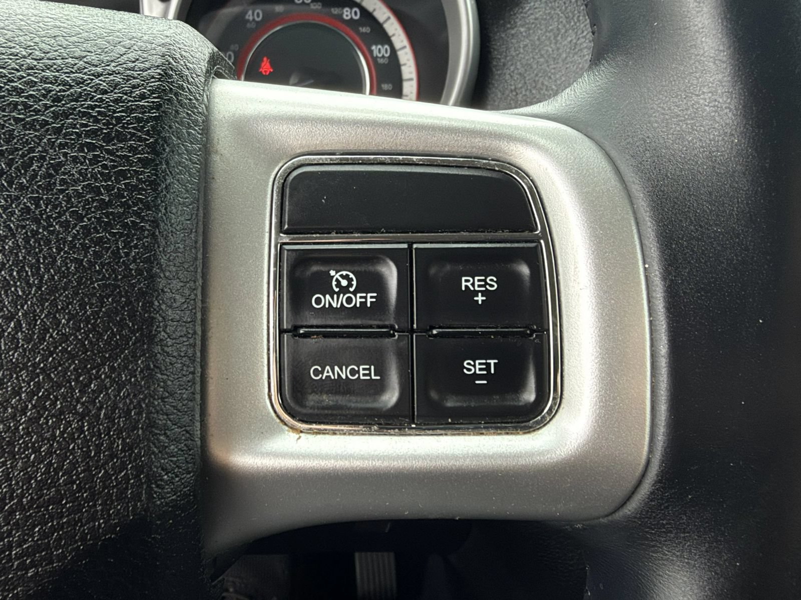 Used 2016 Dodge Journey SE w/ Flexible Seating Group FWD image 18