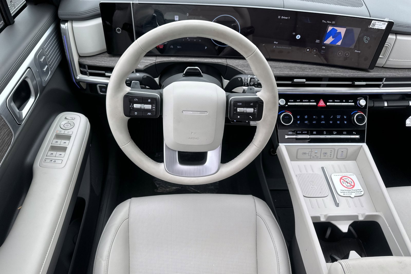 Used 2025 Hyundai Santa Fe Limited image 15