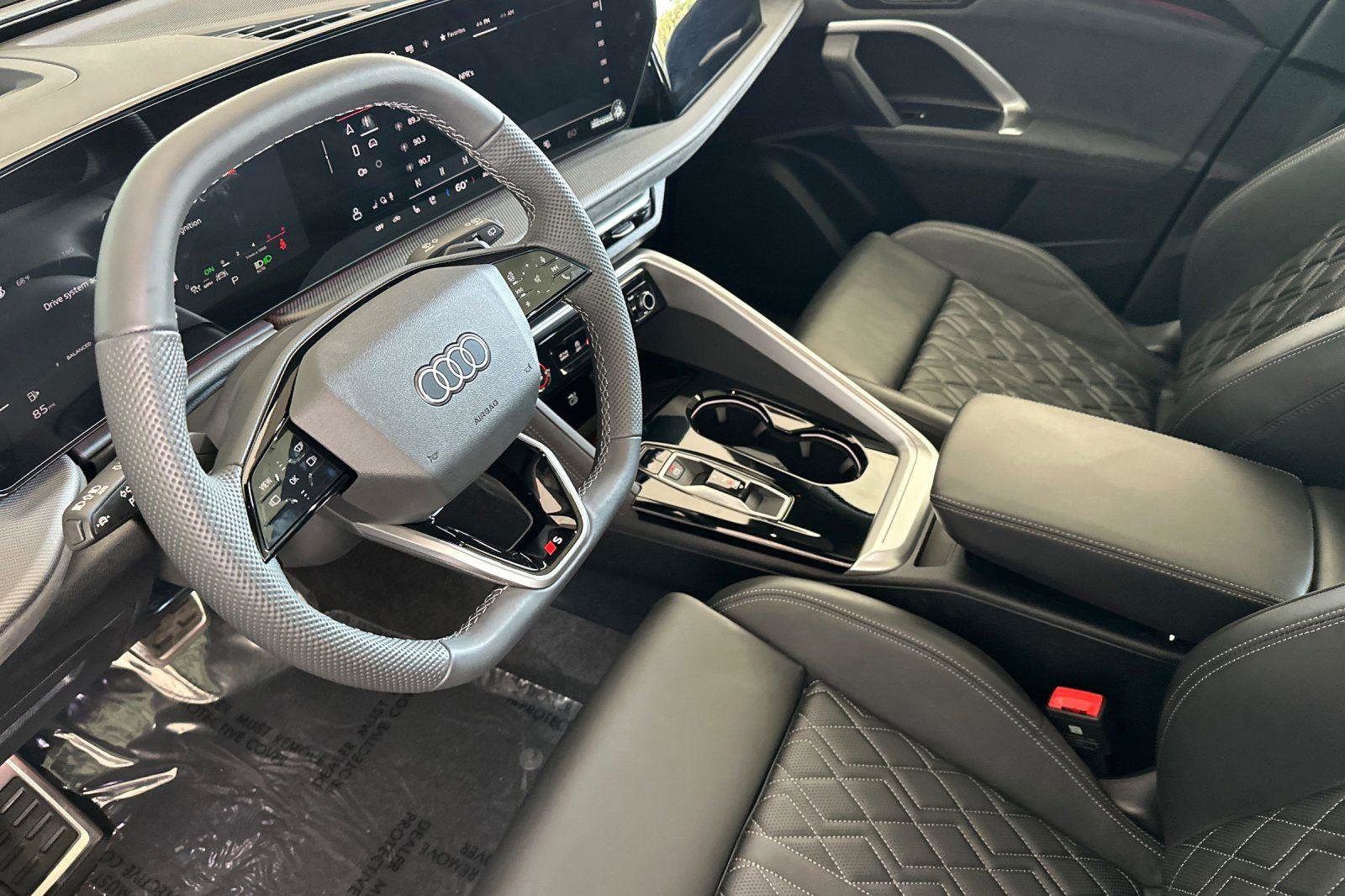 New 2025 Audi SQ5 Premium Plus AWD/4WD image 9