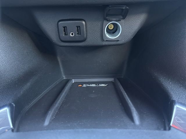 Used 2023 Chevrolet Traverse LT image 18