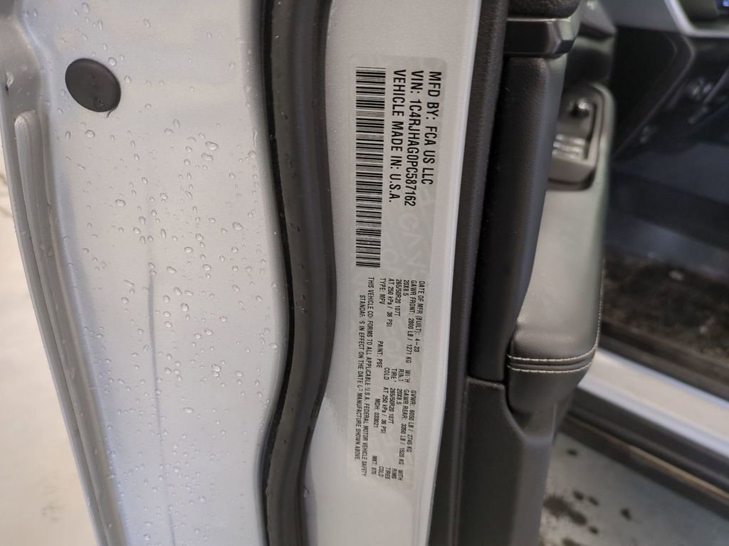 Used 2023 Jeep Grand Cherokee Altitude image 41