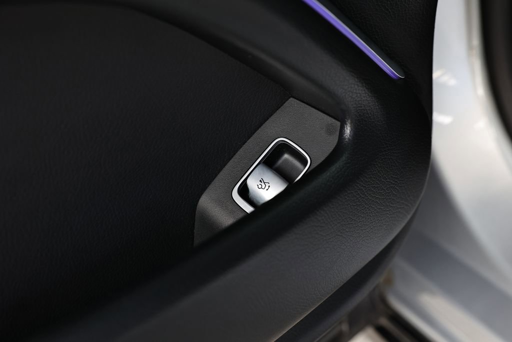 Used 2023 Mercedes-Benz EQS 450+ 4MATIC Sedan image 38