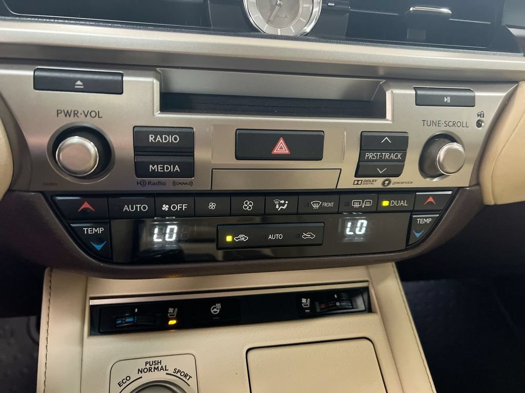 Used 2018 Lexus ES 350 w/ Navigation System Package FWD image 17