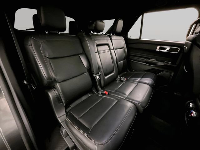 Used 2020 Ford Explorer XLT w/ Equipment Group 202A AWD/4WD image 26