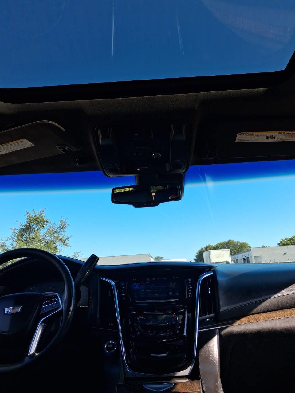 Used 2015 Cadillac Escalade ESV Platinum AWD/4WD image 11