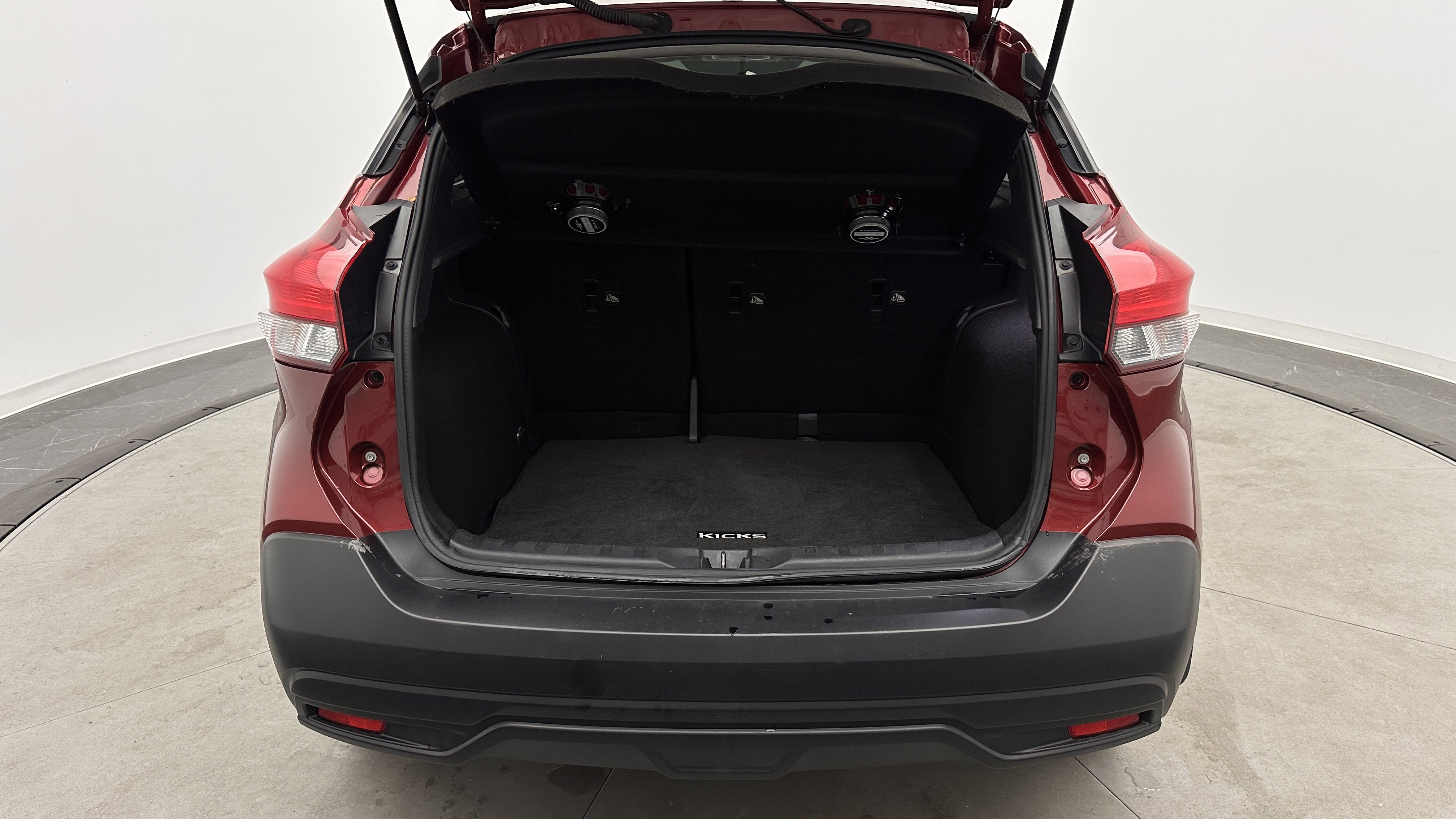 Used 2019 Nissan Kicks SV FWD image 26