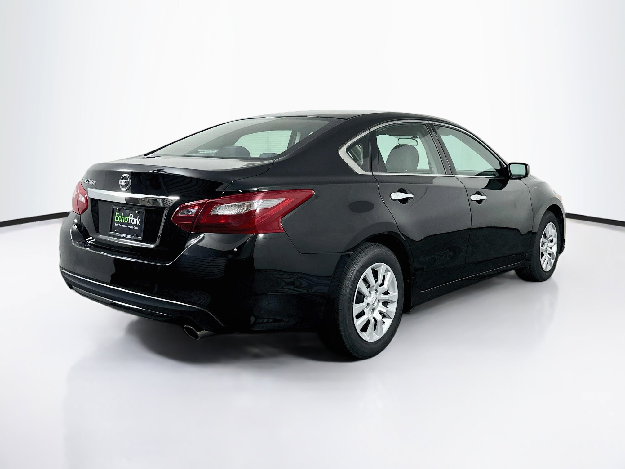 Used 2018 Nissan Altima 2.5 S FWD image 9