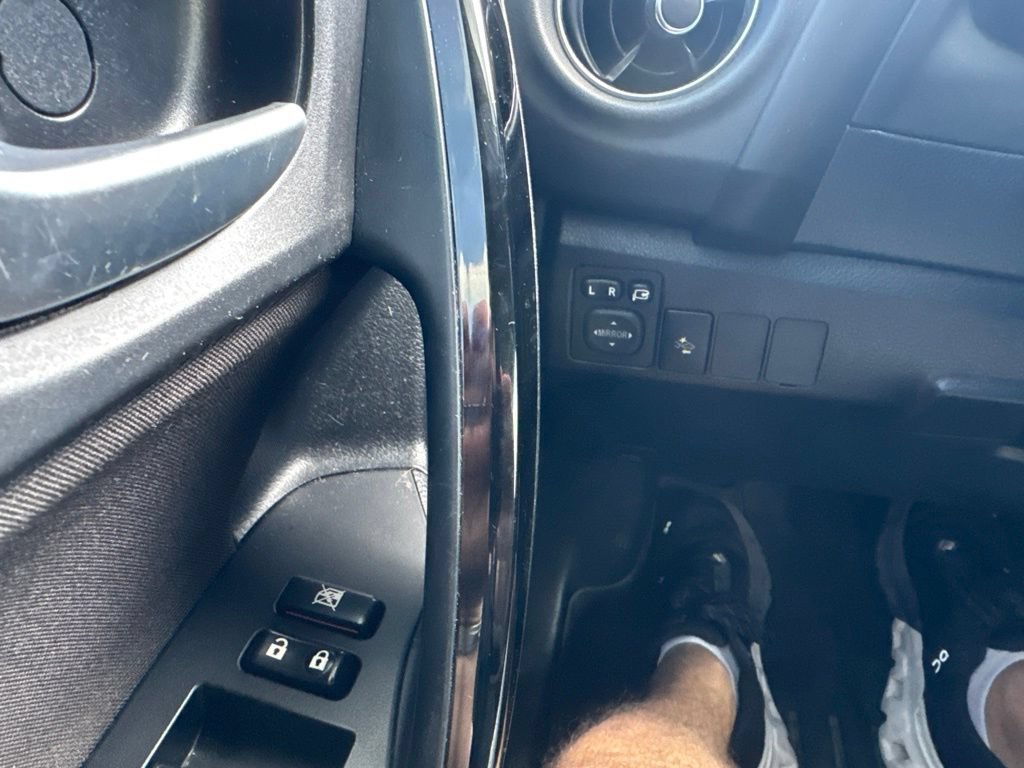 Used 2017 Toyota Corolla iM FWD image 10