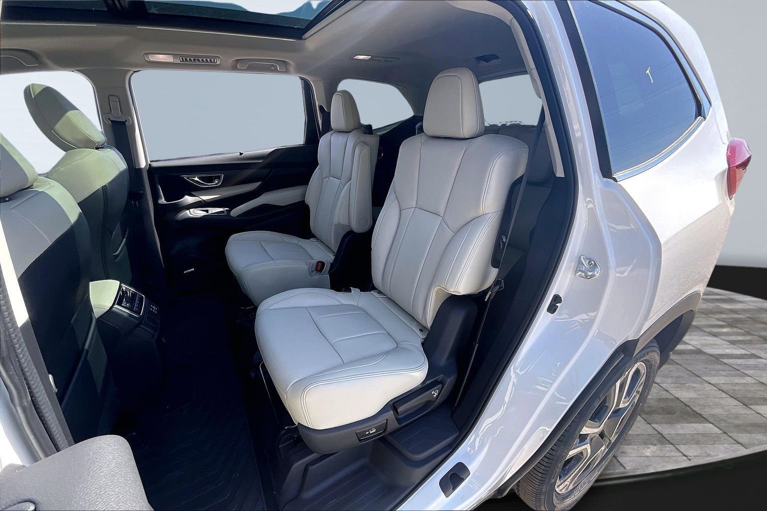 New 2026 Subaru Ascent Limited image 10
