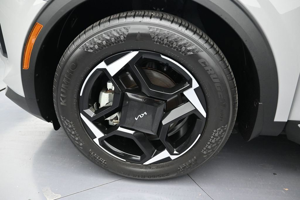 Used 2026 Kia Sportage EX w/ EX Panorama Roof Package FWD image 9