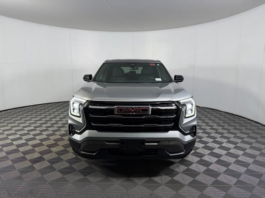 Used 2026 GMC Terrain Elevation FWD image 3