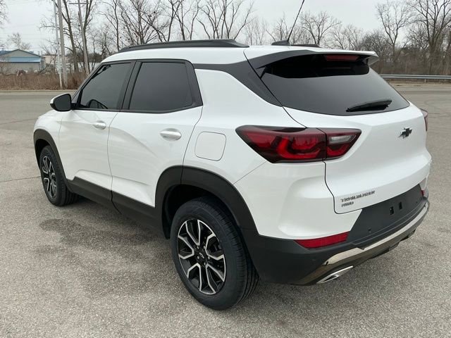 Used 2024 Chevrolet TrailBlazer ACTIV w/ Driver Confidence Package image 4