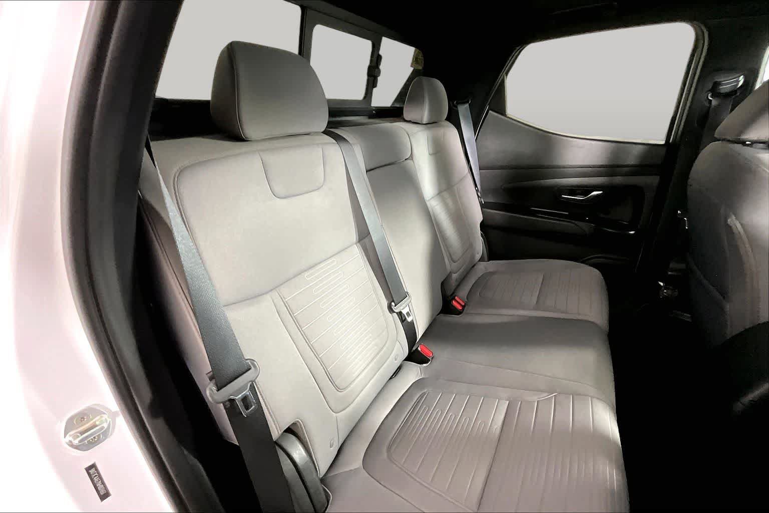 Used 2022 Hyundai Santa Cruz SEL w/ Activity Package FWD image 16