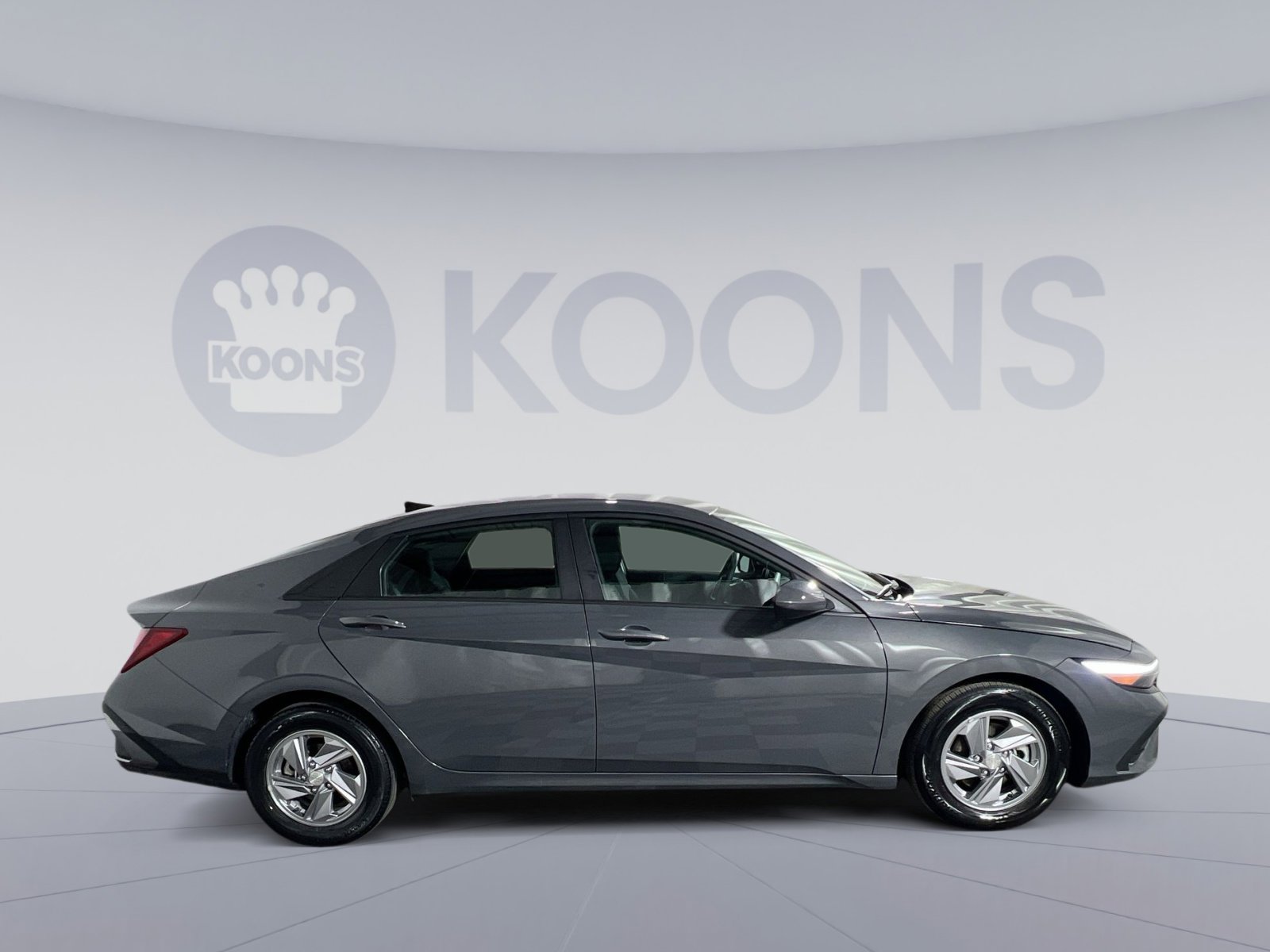 Used 2024 Hyundai Elantra SE image 8